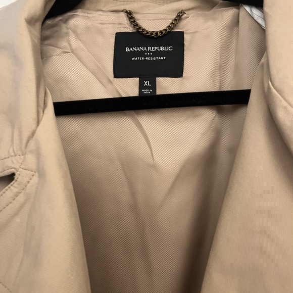 Banana Republic Beige Double-Breasted Coat - Picture 3 of 9